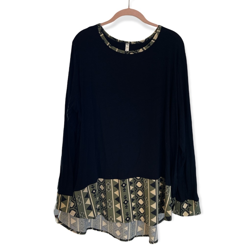 Hi/Low Black & Green Blouse